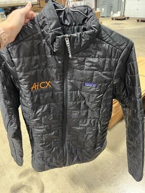 Womens Patagonia Nano Puff Jacket. Large.